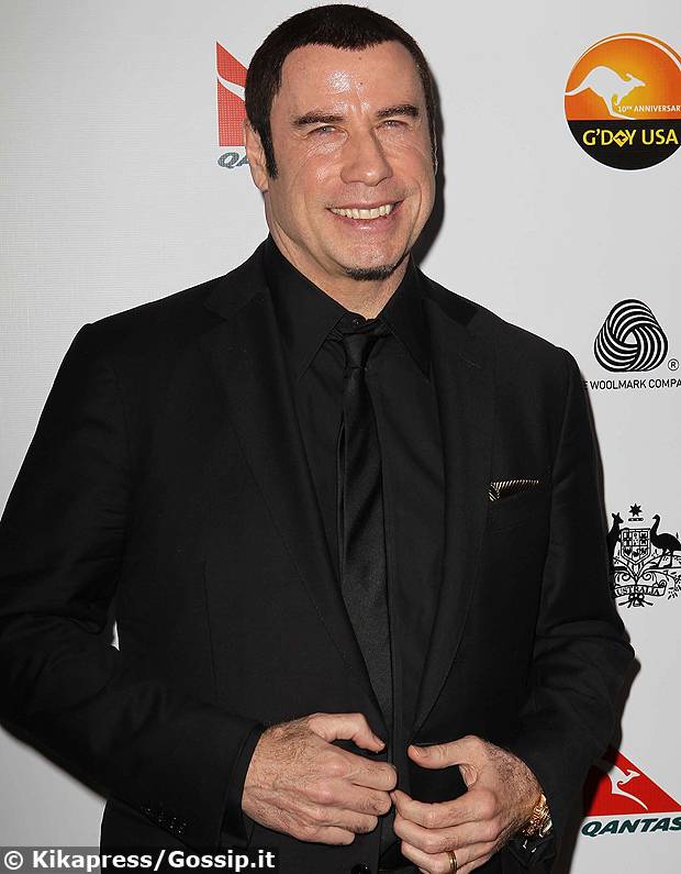 John Travolta senza parrucca sul social: foto - Gossip.it