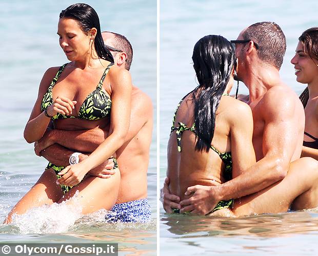 Nicole Minetti, giochi 'hot' in acqua con Damien a Ibiza 