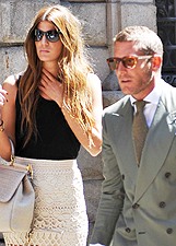 Bianca Brandolini d'Adda very chic a Milano per un pranzo con Lapo: le foto