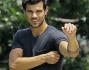 Taylor Lautner fa parkour sul set di �Tracers�: foto