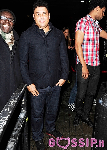 Ronaldo Grasso on Ronaldo Sempre Pi Grasso A Londra Le Foto Foto E Gossip By Gossip