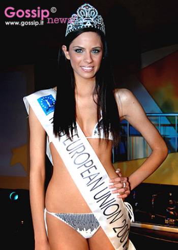  - sara_crisci_di_napoli_la_vincitrice_di_miss_european_2007_950d