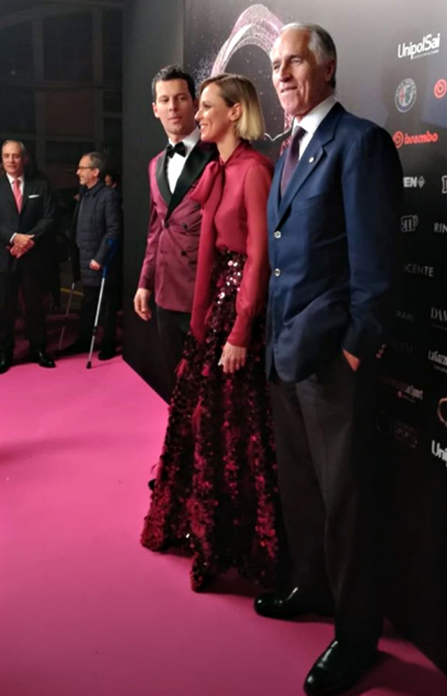 Federica Pellegrini, 31 anni, sul red carpet dei Gazzetta Sports Awards con Matteo Giunta, insieme a loro anche Giovanni Malagò
