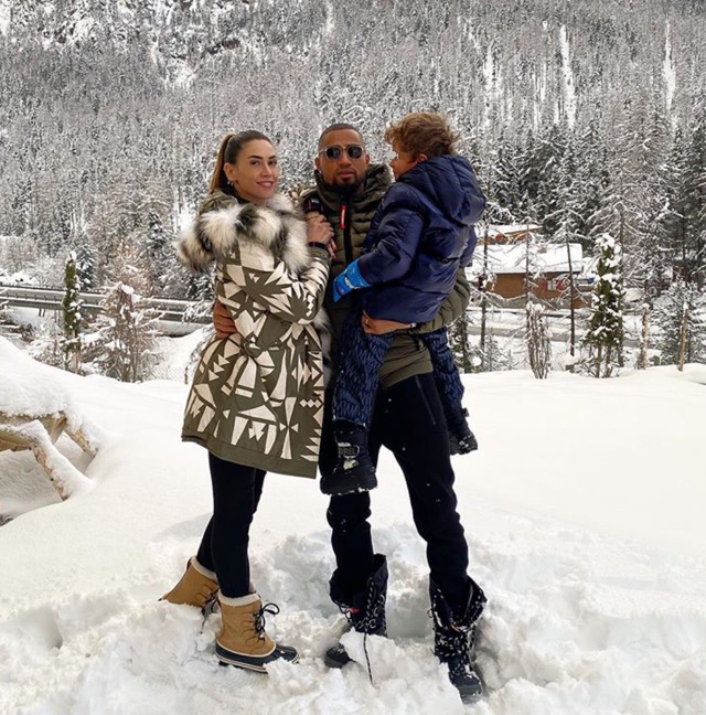 Melissa Satta, 33 anni, con il marito Kevin Prince Boateng, 32, e il figlio Maddox, 5, a Saint Moritz