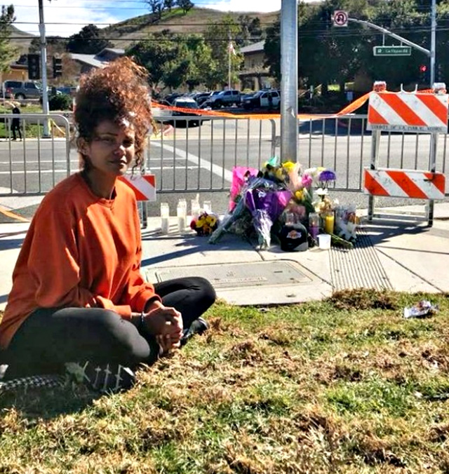 Denny Mendez, 41 anni, sul luogo della tragedia dove domenica scorsa hanno perso la vita Kobe Bryant, 41, sua figlia Gianna Maria, 13, e altre sette persone