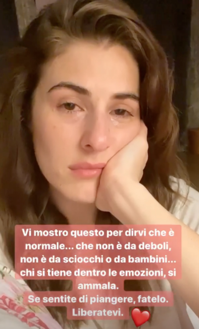 Diana Del Bufalo, 30 anni, piange nelle Instagram Stories: cos'è successo?