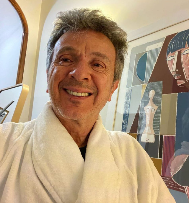 Pupo favorevole a Giulia De Lellis opinionista del GF Vip: 'Ci vuole una che non ha mai letto un libro' Pupo favorevole a Giulia De Lellis opinionista del GF Vip: 'Ci vuole una che non ha mai letto un libro'