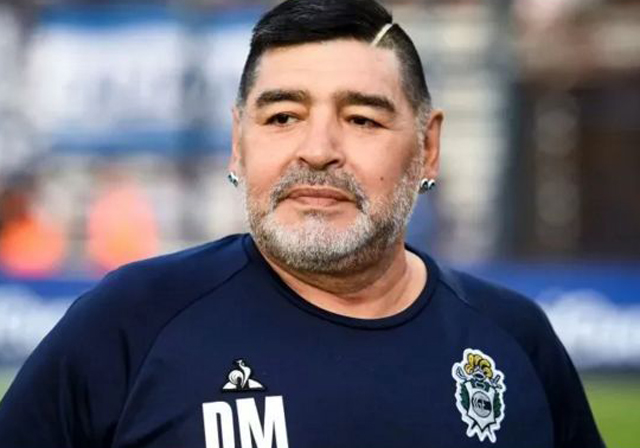 Morte Maradona, gli sconvolgenti risultati dell'autopsia: una lenta agonia durata...