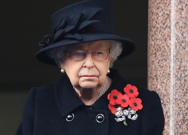 La regina Elisabetta, 94 anni, è stata costretta a intervenire dopo la bufera causata dall'intervista di Harry e Meghan ad Oprah Winfrey