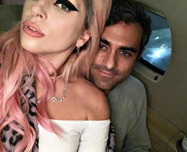 Lady Gaga insieme al fidanzato Michael Polanksy