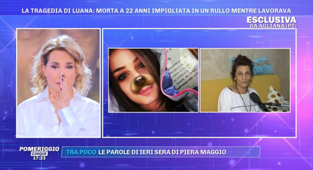 Barbara D'Urso in lacrime a Pomeriggio 5 mentre intervista la madre di Luana D'Orazio
