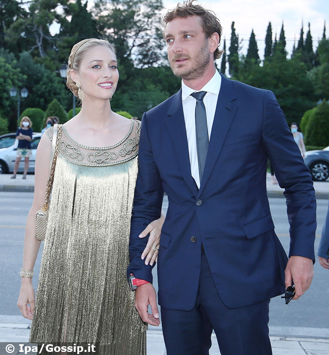 Beatrice Borromeo e Pierre Casiraghi tornano mondani alla sfilata