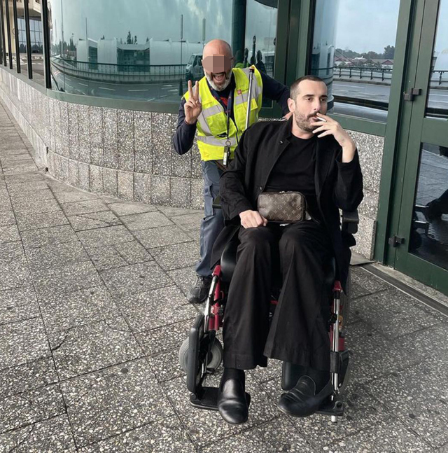 Costantino della Gherardesca parte per Pechino Express in sedia a rotelle: ecco cos'è successo