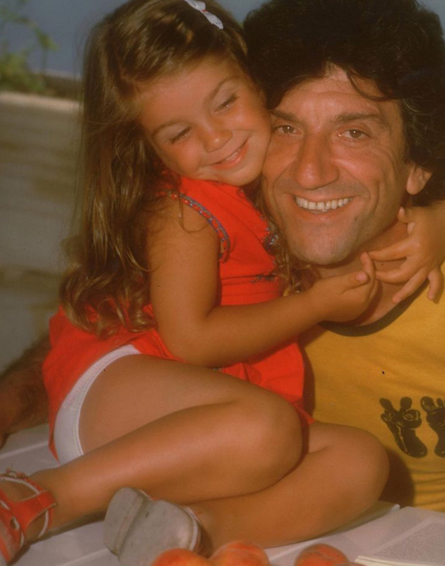 La figlia di Gigi Proietti ricorda il papà a un anno dalla sua morte: tenerissima foto