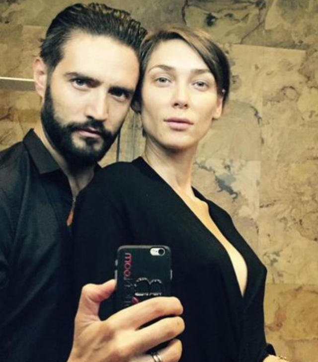 L'ex moglie di Alex Belli demolisce l'attore: 'Mi ha sempre tradito, ecco perché sceglie compagne straniere’