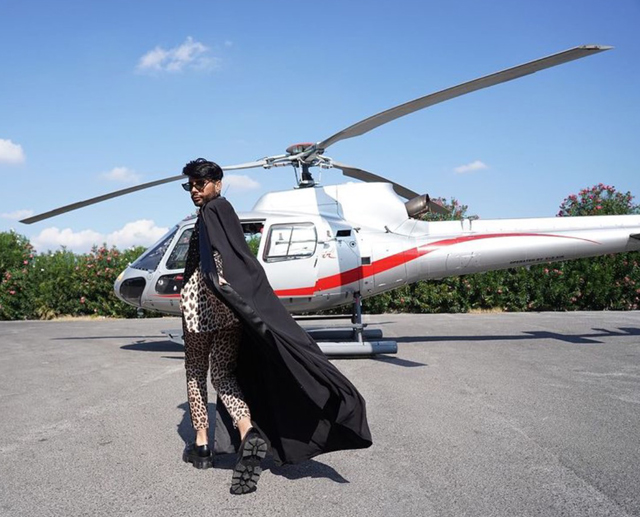 Federico Fashion Style, vita da star: come un divo per gli spostamenti veloci usa l'elicottero