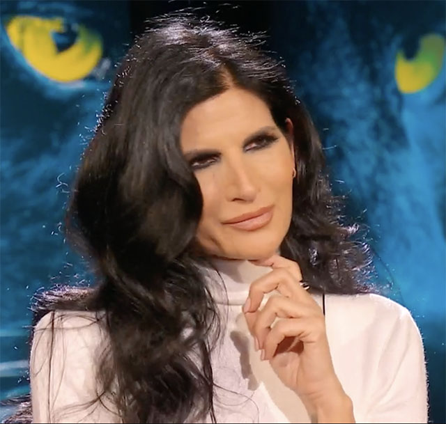 Pamela Prati: 'Sono in causa con la d’Urso, la De Filippi non mi ha aiutato’ Pamela Prati: 'Sono in causa con la d’Urso, la De Filippi non mi ha aiutato’