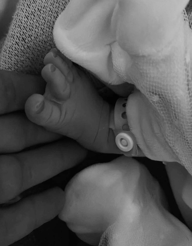 Valentino Rossi e Francesca Sofia Novello genitori: i due danno il benvenuto alla figlia e svelano il suo nome