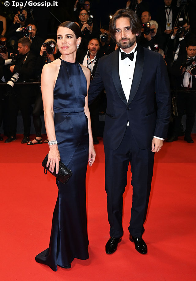 Charlotte Casiraghi torna in pubblico col marito Dimitri a Cannes: foto