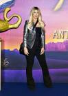 Wanda Nara, look acqua e sapone alla prima di 'Aladdin'