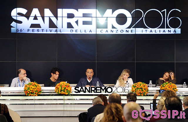 Il cast di Samreno 2016 durante la conferenza stampa con i giornalisti