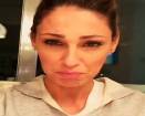 Anna Tatangelo, il gruppo d'ascolto di 'About Love' è in ritardo...