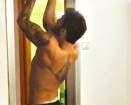 Stefano De Martino si porta avanti prima delle abbuffate...