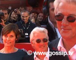 Richard Gere con Carrie e un cane
