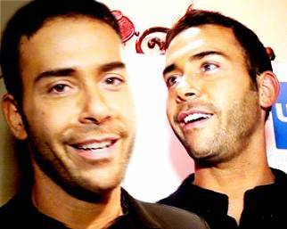 Le dive festeggiano il chirurgo Urtis