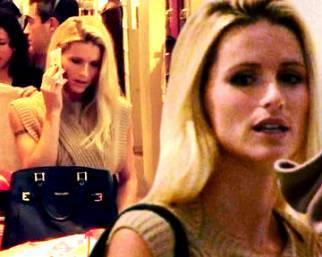 Michelle Hunziker innamorata... dei foulard