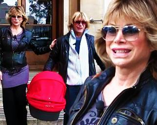 Carmen Russo torna a casa con Maria