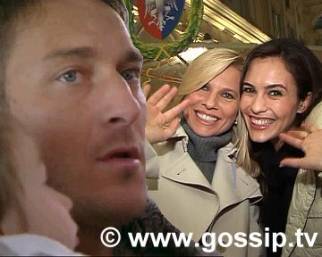 Totti in mostra con il figlio