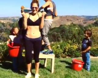 Jennifer Lopez: Ice Bucket Challenge