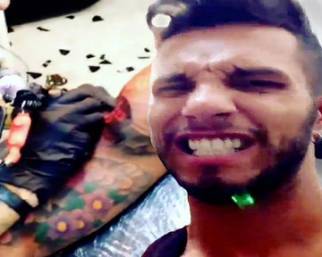 Marco Carta, un nuovo tattoo