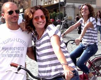 Chiara Giordano, pedalando in bicicletta...