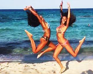 Federica Nargi, super Formentera insieme ad Ale Matri e gli amici