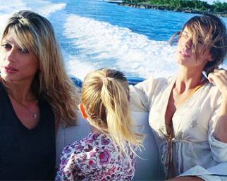 Maddalena Corvaglia, gli auguri per Eli Canalis mamma