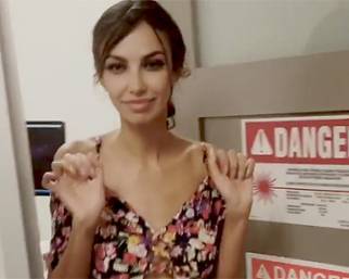 Madalina elimina i tatuaggi fatti per Plein