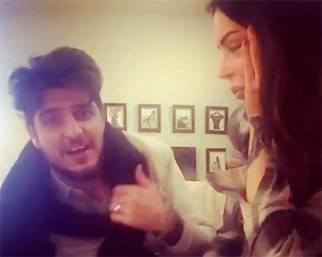 Nina Moric alle prese con la sua 'erre'