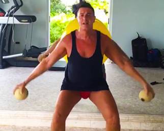 Stefano Gabbana, gym in mutande