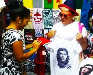Cristiano Malgioglio, shopping e divertimento a Cuba