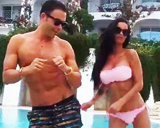 Antonella Mosetti e Giacomo Urtis , coreografie in piscina