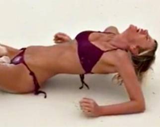 Alessia Marcuzzi, topless alle Maldive