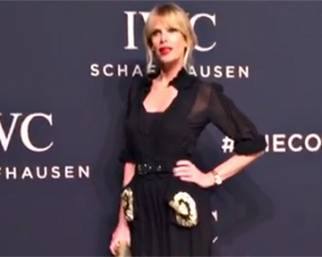 Alessia Marcuzzi sul red carpet a Ginevra