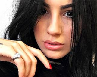 Giulia De Lellis brusca con i fan