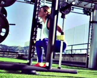 Elisabetta Canalis, a tutto fitness