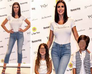 Claudia Galanti protagonista al Pitti Bimbo con i figli
