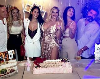 Francesca Cipriani festeggia il 34esimo compleanno