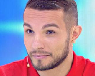 Marco Carta fa coming out in tv: 'Sono gay e felicemente fidanzato'