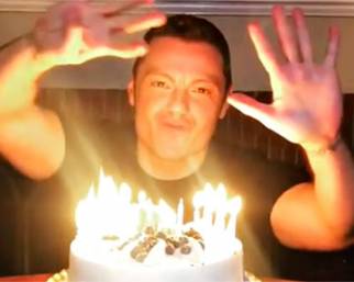 Tiziano Ferro festeggia il compleanno